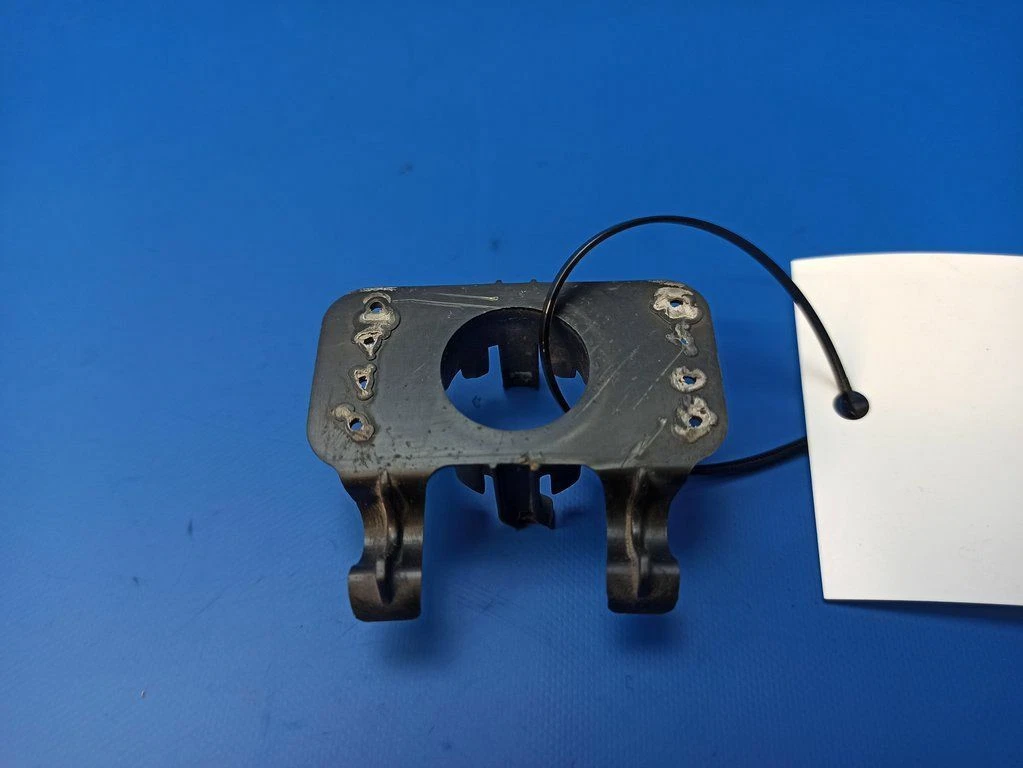 Mercedes-Benz C W204 2008 Front Parking sensor bracket PDC 3H460  