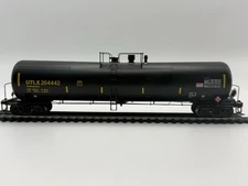 HO InterMountain UTLX 33,000 Gal Tank Car 204442 – Kadee Couplers Metal Wheels
