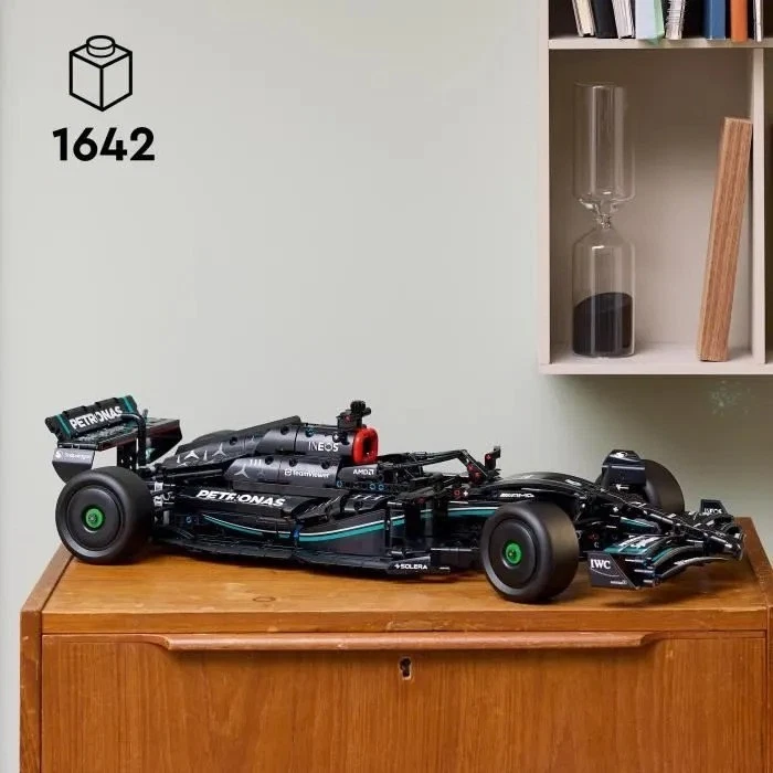 LEGO Technic 42171 Mercedes-AMG F1 W14 E Performance Modèle Bureau Réplique - Photo 3/4