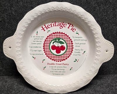 Hallmark Heritage Pie Ceramic Round Pie Dish 12 in White Red Green