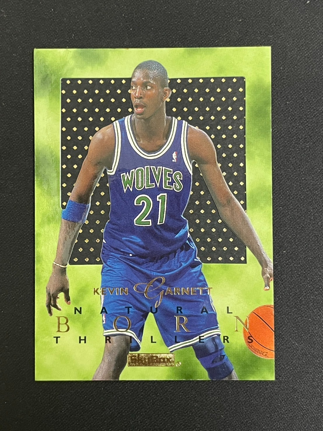 Kevin Garnett 1995-96 Skybox E-XL Natural Born Thrillers #5