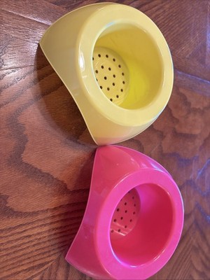 2 Turtleback Coasters For Beach Sand Pink And Yellow Plastic