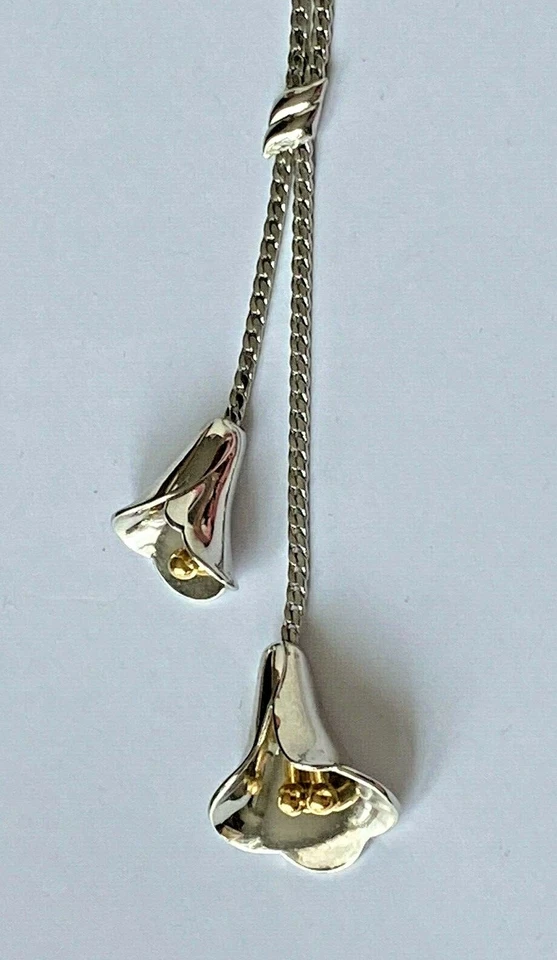 Collier vintage AVON Argenté deux FLEUR pendante NEUF ! - Photo 2/4