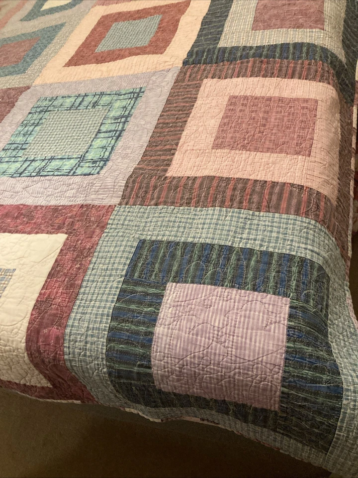 Vintage Patchwork Quilt. Double Bed Throw Made In The Cotswolds 100% Cotton GC - Image 3 of 4