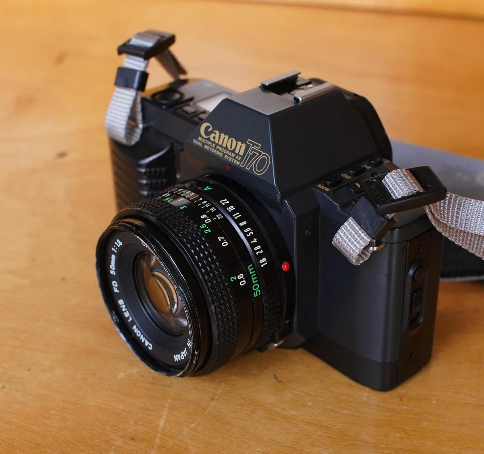 Canon T70 35mm Film SLR w/ Fast 50mm F1.8 Lens Working Well Good Condition KE - Image 3 of 4