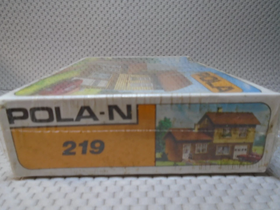 POLA #219 N Scale 2 STORY HOUSE KIT IN ORIGINAL SEALED BOX - Image 3 of 3