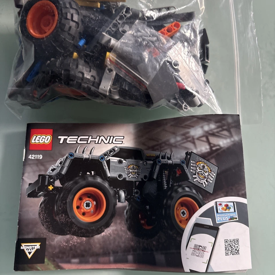 LEGO Technic 42119 Monster Jam Max-D, foto 3 di 5
