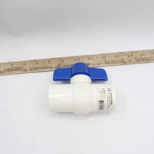 Everbilt 1 in. Solvent x 1 in. Solvent Schedule 40 PVC Ball Valve