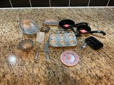 Vintage tin and plastic cookware