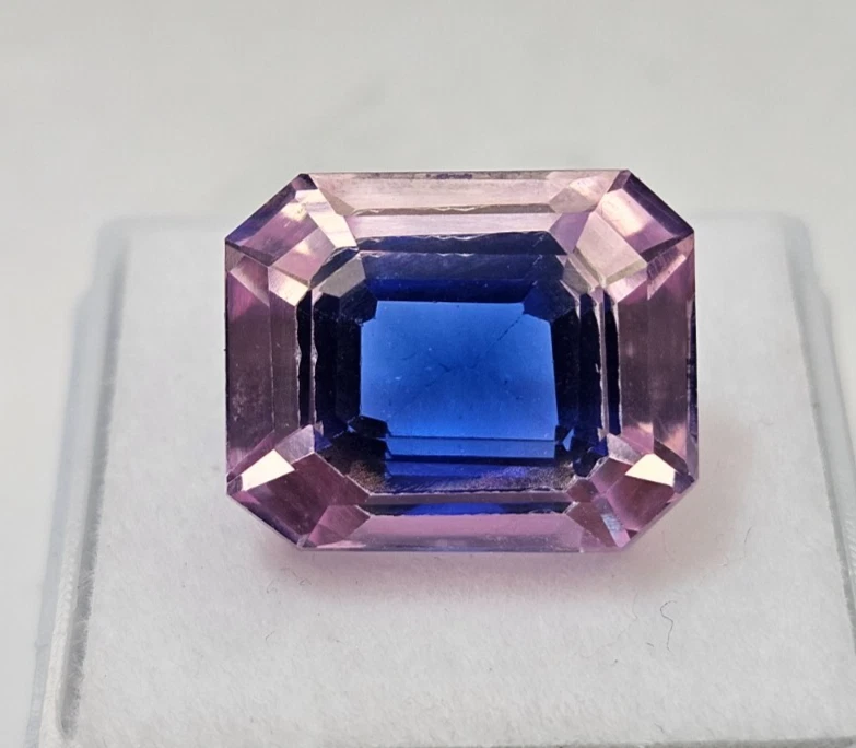 Zafiro pitambari corte esmeralda bicolor 20+ quilates piedra preciosa certificada KH1231 Foto 4 de 4