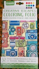 Crayola Creative Escapes Coloring Folio 32p with 12 Colored Pencils and Tablet