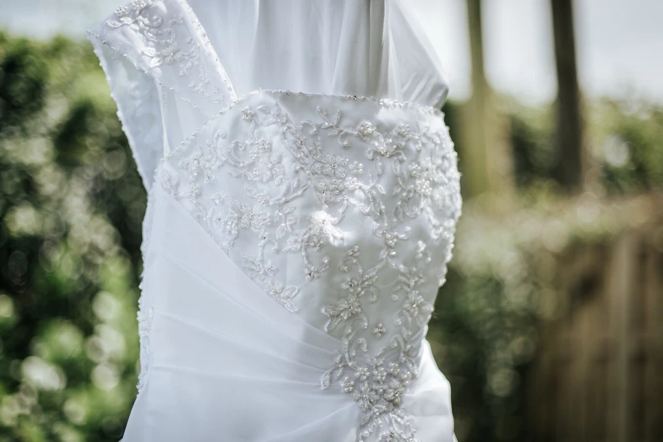 全新带标签 Davids 新娘帽袖 A 字带雪纺分体前覆盖 Weddin — 第 4/4 张图片