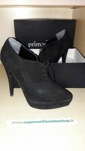 scarpe tacco nere chiuse