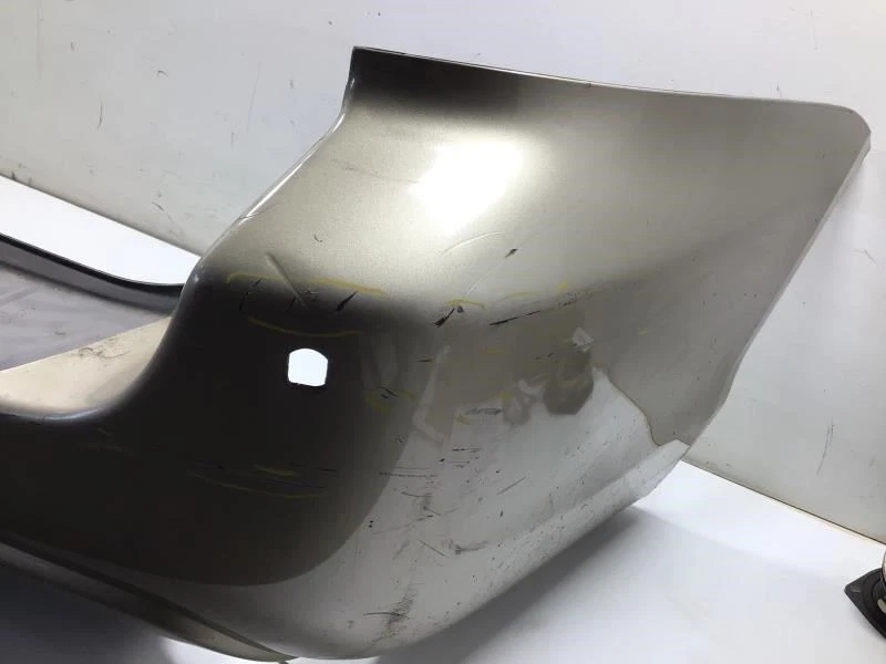 Toyota Sienna 2007 parachoques trasero OEM+ Foto 3 de 4