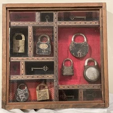 7 Antiqu/Vtg Padlocks & Keys in Hand Crafted Wood Display Box Frame Case Padlock