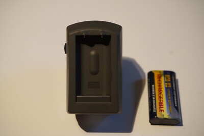 Ladegerät plus Akku RCR-V3 für Olympus SP-350