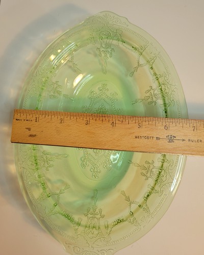 Green Uranium Cameo Ballerina Oval Vegetable Bowl with Handles - Picture 8 of 9