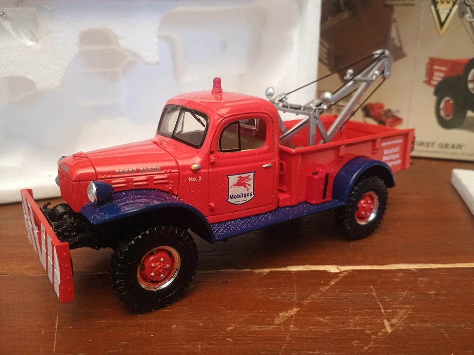 RARE Mobilgas 1946 Dodge Power Wagon Tow Truck - Image 3 of 4