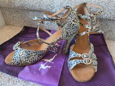 Very Fine Dance Shoes Size 7.5 Leopard Rhinestone Satin/Suede 3.75" Flared Heel