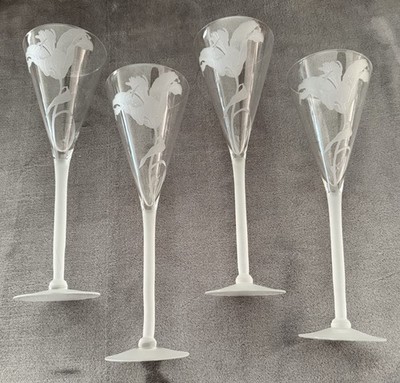 Perry Coyle Signed Handcrafted Tiger Lily Etched Crystal Champagne Flutes - 4
