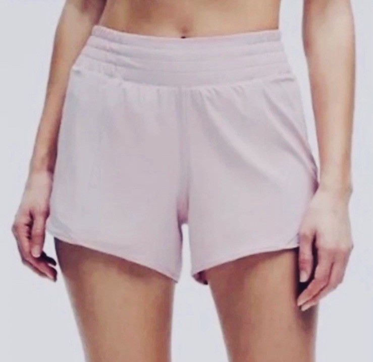 Lululemon Hotty Hot High-Rise Lined Short 2.5
