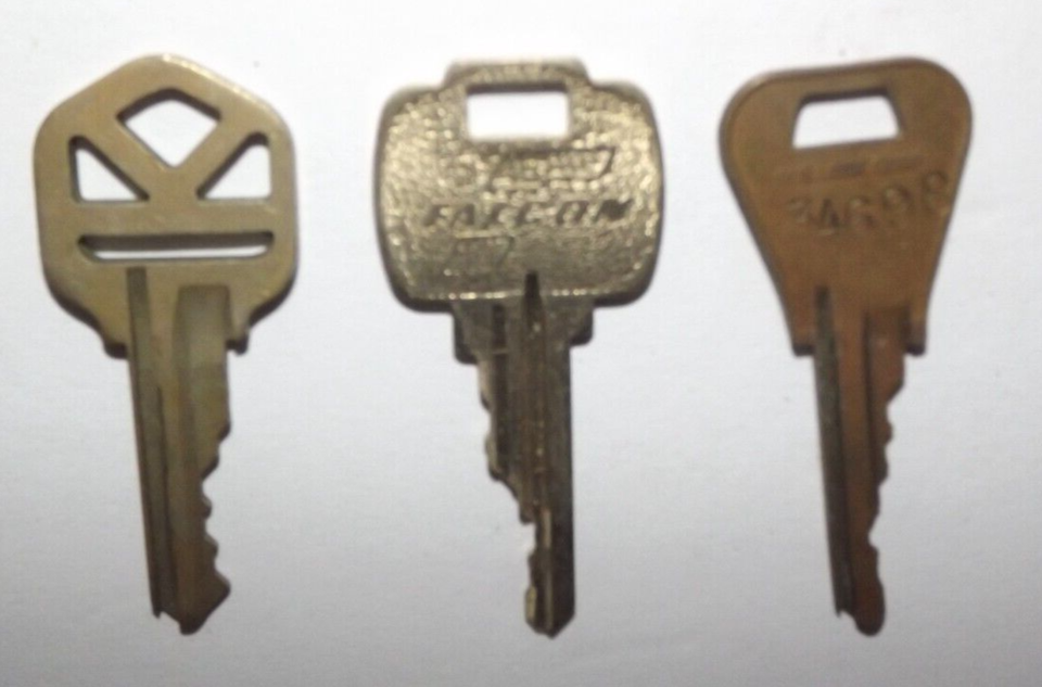 Vintage Mixed Key Lot 8 Lbs. House Car Padlock Safety Deposit Box Brass