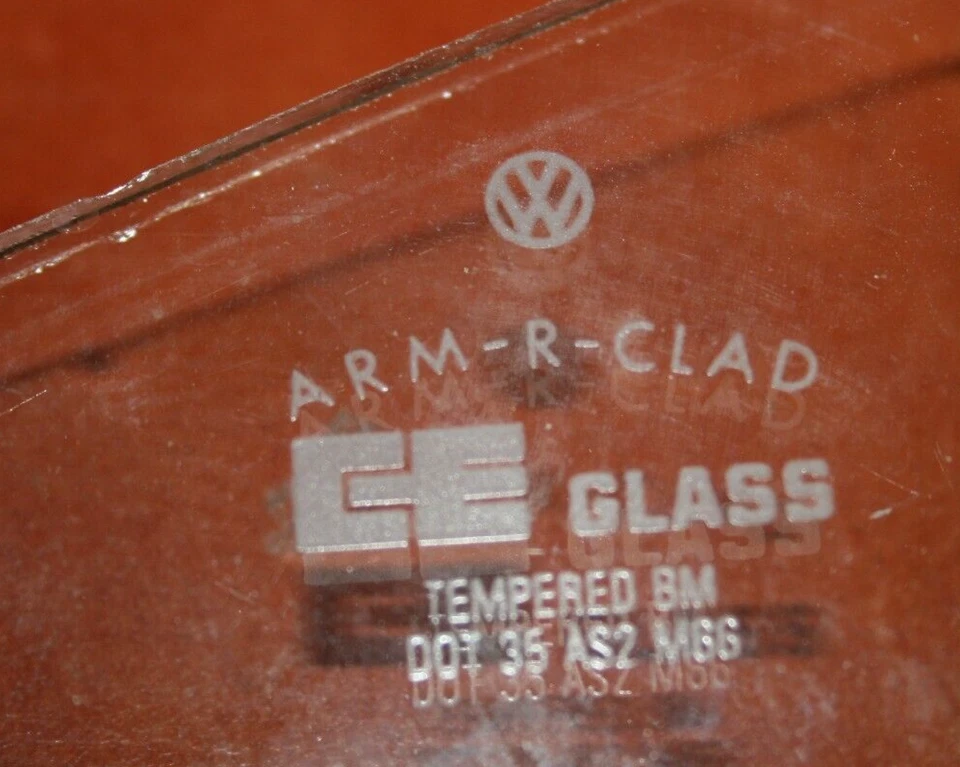 Оригинальное переднее вентиляционное стекло 72 VW Volkswagen Super Beetle подходит для обеих сторон - Изображение 4 из 4