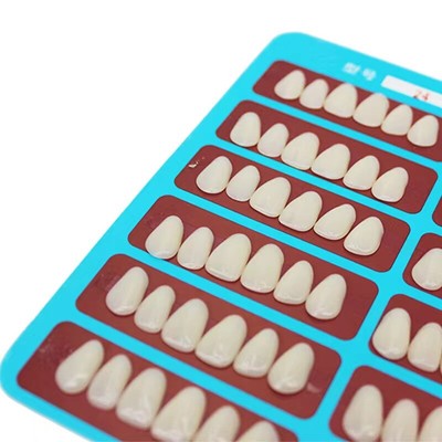 Résine Dentaire Blanchie AZDENT A1/A2 - 50-60 Pièces Pour Placages Antérieurs - Neuf (laboratoire)