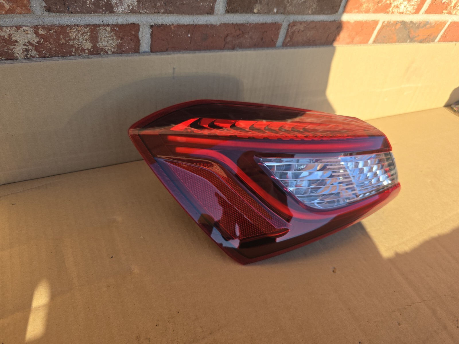 2014 - 2020 MASERATI GHIBLI M157 REAR LEFT SIDE OUTER QUARTER TAILLIGHT OEM