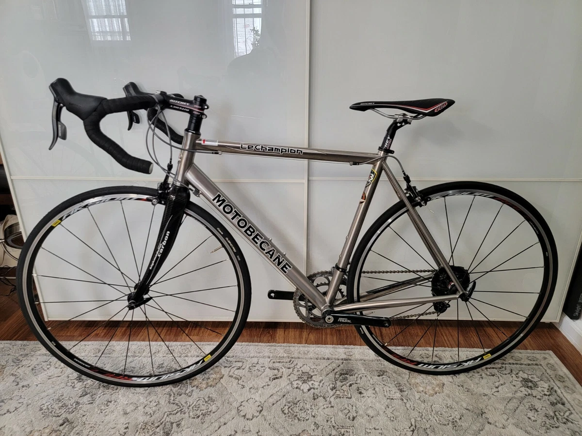 Le Champion 53cm Titanium Road bike |