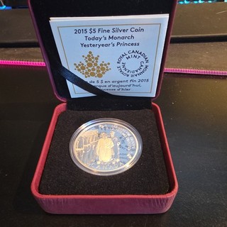 2015 Canada $5 Fine Silver Coin Queen Elizabeth II Box & COA