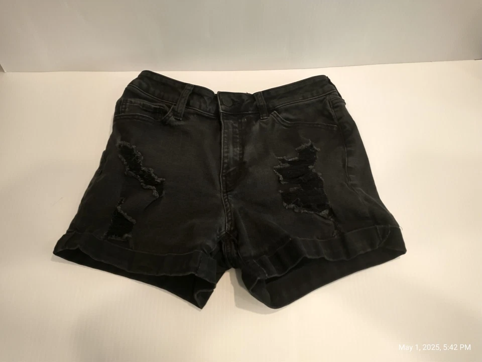 Pantalones Cortos de Jean SO Talla Alta Curvy Midi Talla 9 (Cintura 29) Para Mujer Negros Denim Elásticos Foto 2 de 4