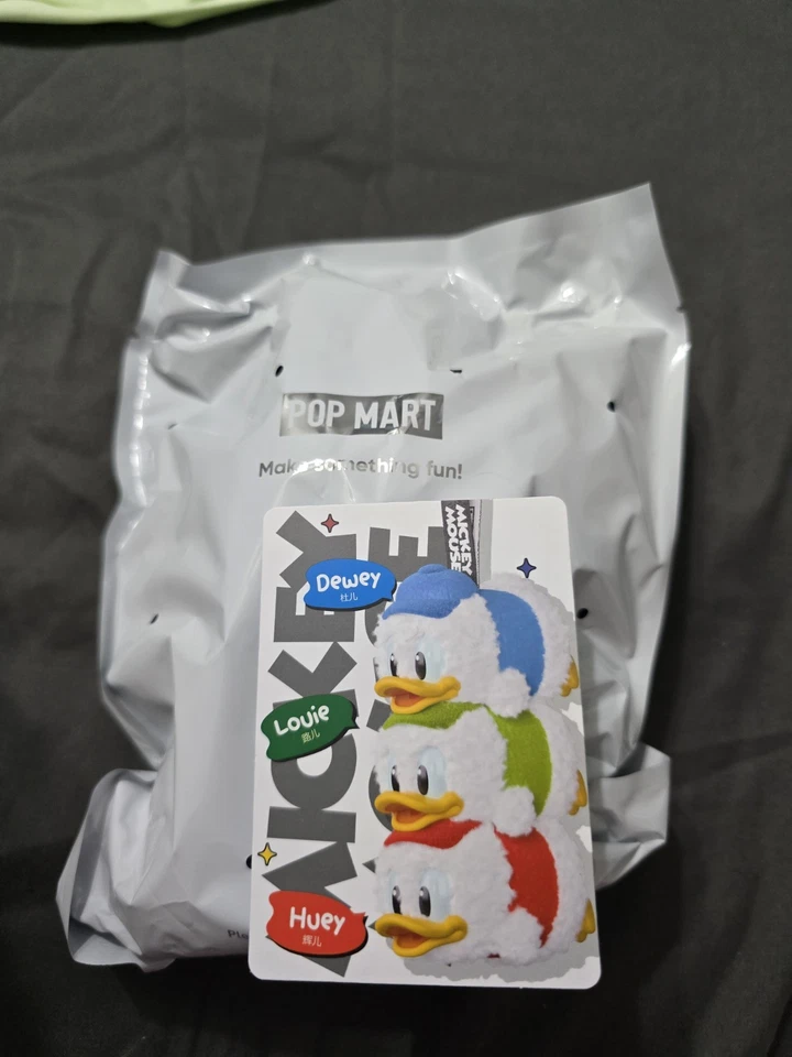 Colgante POP MART Mickey-Secret Huey Dewey Louie Peluche CAJA ABIERTA PAQUETE CERRADO Foto 2 de 4