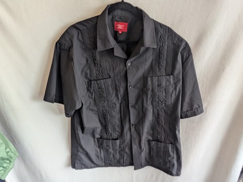 Maximos USA Yucatan Black Guayabera Short Sleeve Embroidered Shirt 2XL