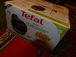 Tefal ActiFry original FZ710815 Fritteuse schwarz 1x benutzt daher wie neu OVP