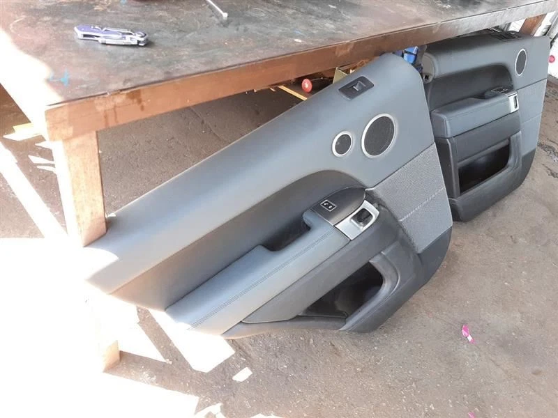 Range Rover Sport L494 Left Rear Door Panel Trim Cover Card Gray Leather - Image 4 of 4