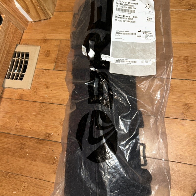 BREG 20” Tri Panel Knee Immob VP40105-050 NEW in Package
