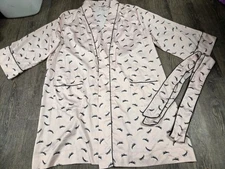 GAP Body Light Pink Black Satin-Like Eyelashes Short Robe Medium Large