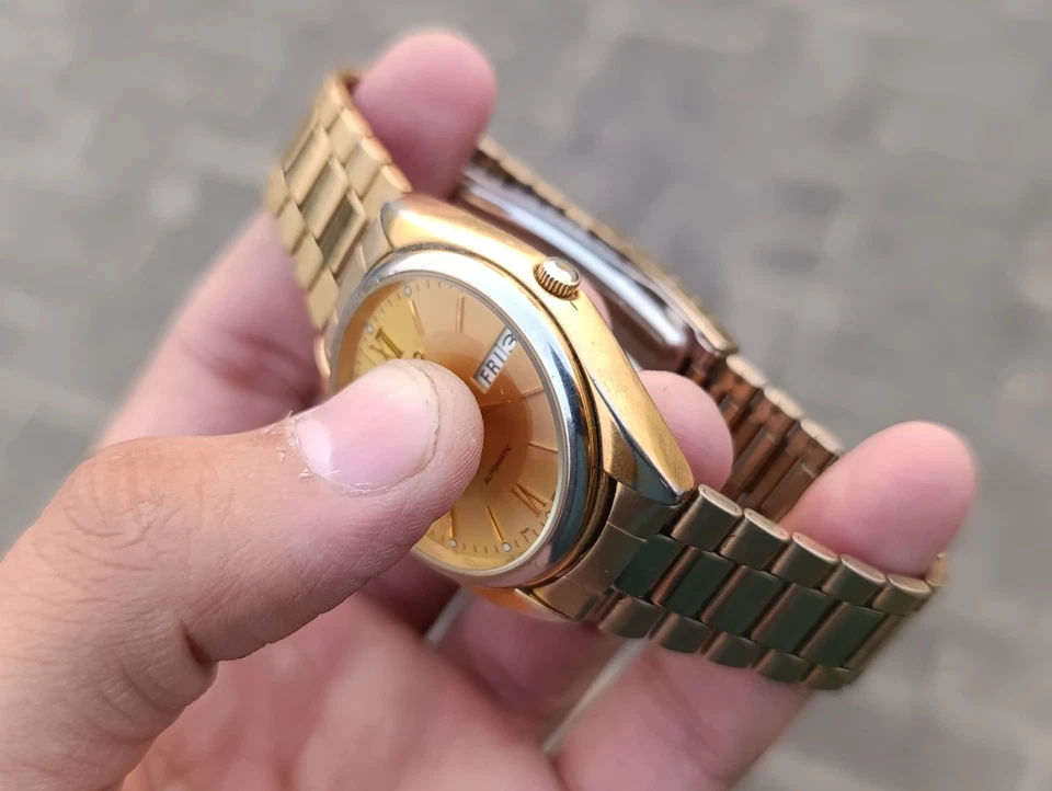 Lote de 4 relojes de pulsera japoneses vintage Seiko 5 automáticos día-fecha SS para hombre [Org] Foto 4 de 4