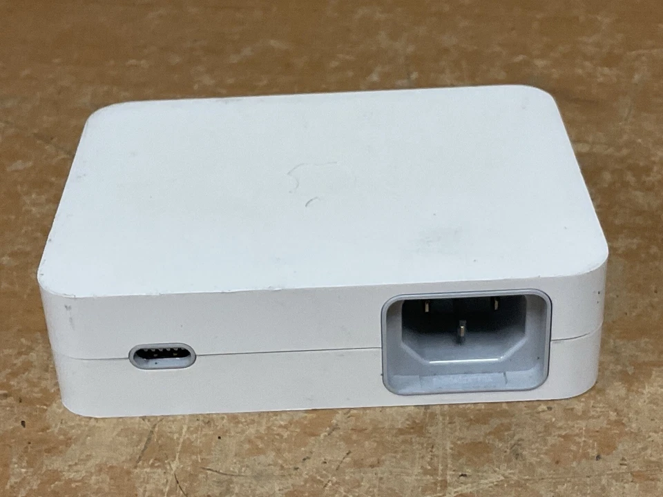 Apple A1096 Cinema Display Power Supply Adapter 65W Monitor Cable - Image 4 of 4