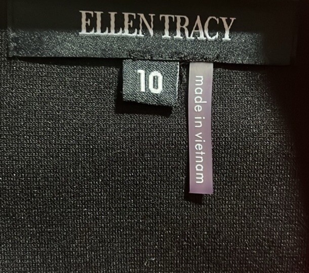 Ellen Tracy Red Ruched Shift Dress. Size 10.