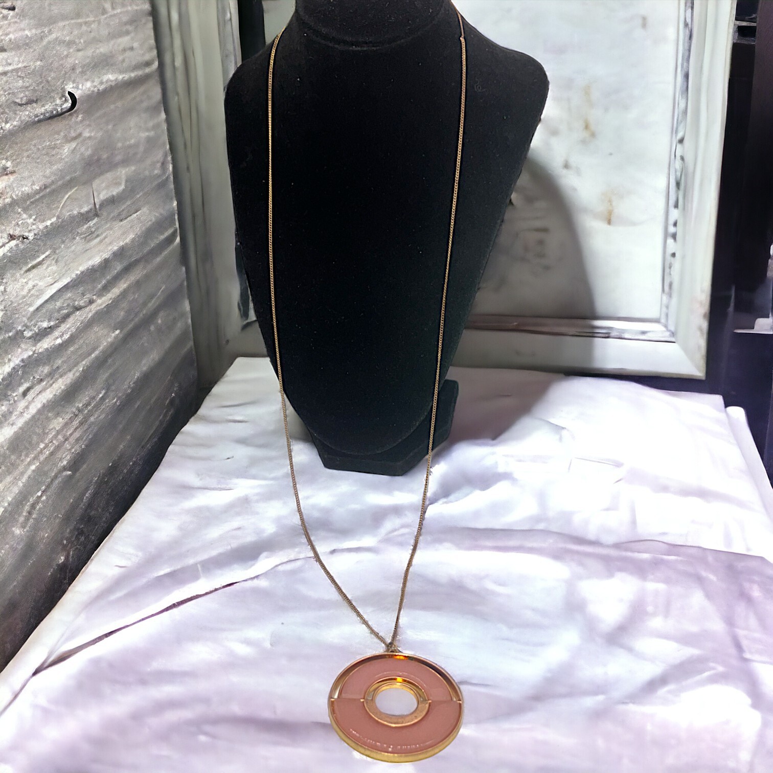 Universal Thread Circular Semi Precious Light Gol… - image 1