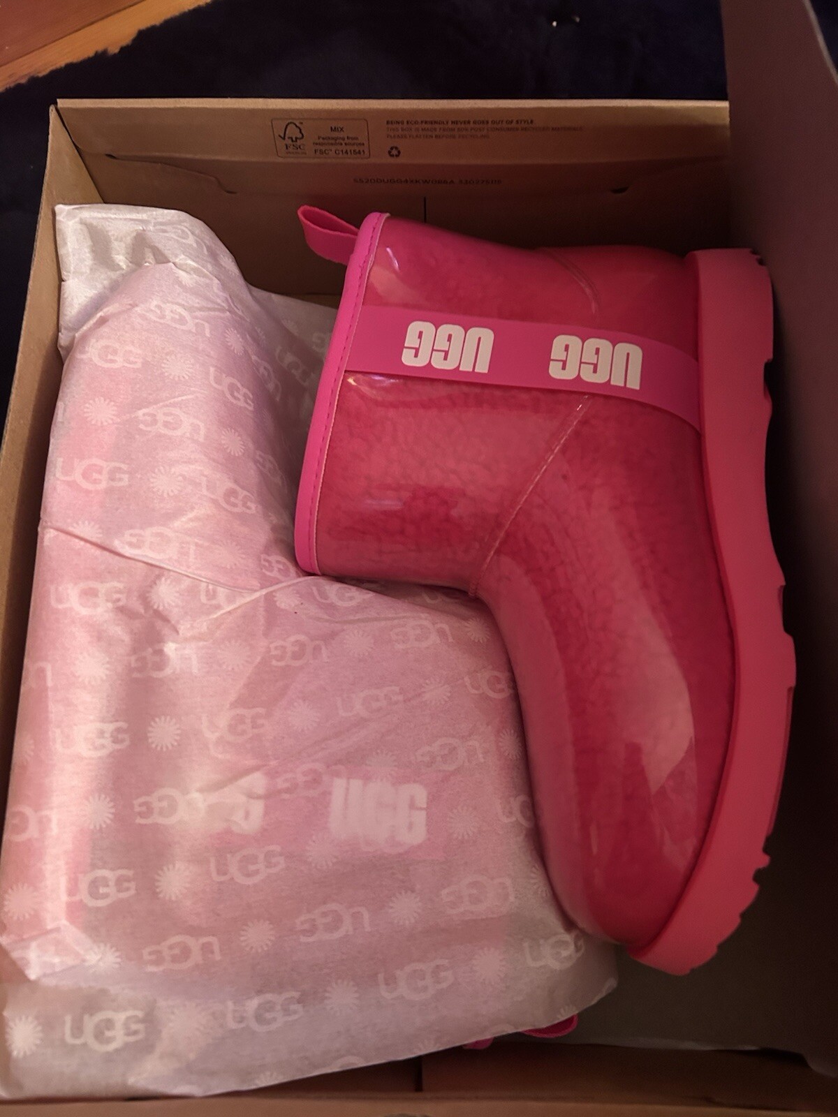 UGG Classic Clear Mini (ORIGINALMENTE $220)