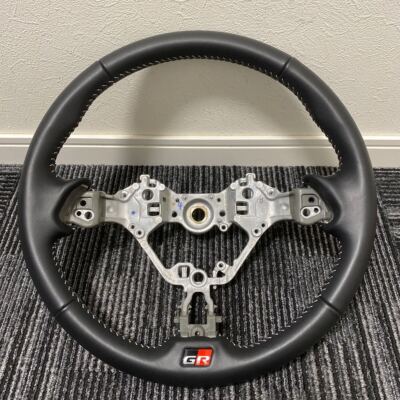 GR Toyota Harrier Noah Voxy C-HR Genuine Leather Steering Wheel GR Toyota Harrier Noah Voxy C-HR Genuine Leather Steering Wheel