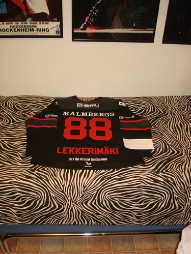 JONATHAN LEKKERIMÄKI #88 ÖREBRO PRO AUTHENTIC SHL JERSEY SMALL/MEDIUM CANUCKS - Bild 8 von 10