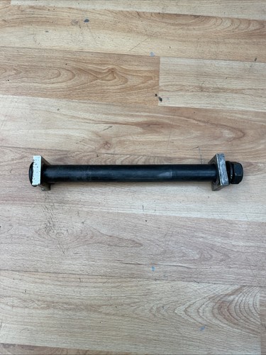 Yamaha R1 YZFR1 YZF-R1 Hinterrad Hinterrad Spindel Achsschraube 98-03 OEM