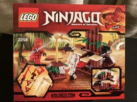 Lego Ninjago Masters of Spinjitzu Ninja Ambush 2258 Kai Skeleton Trooper 2011