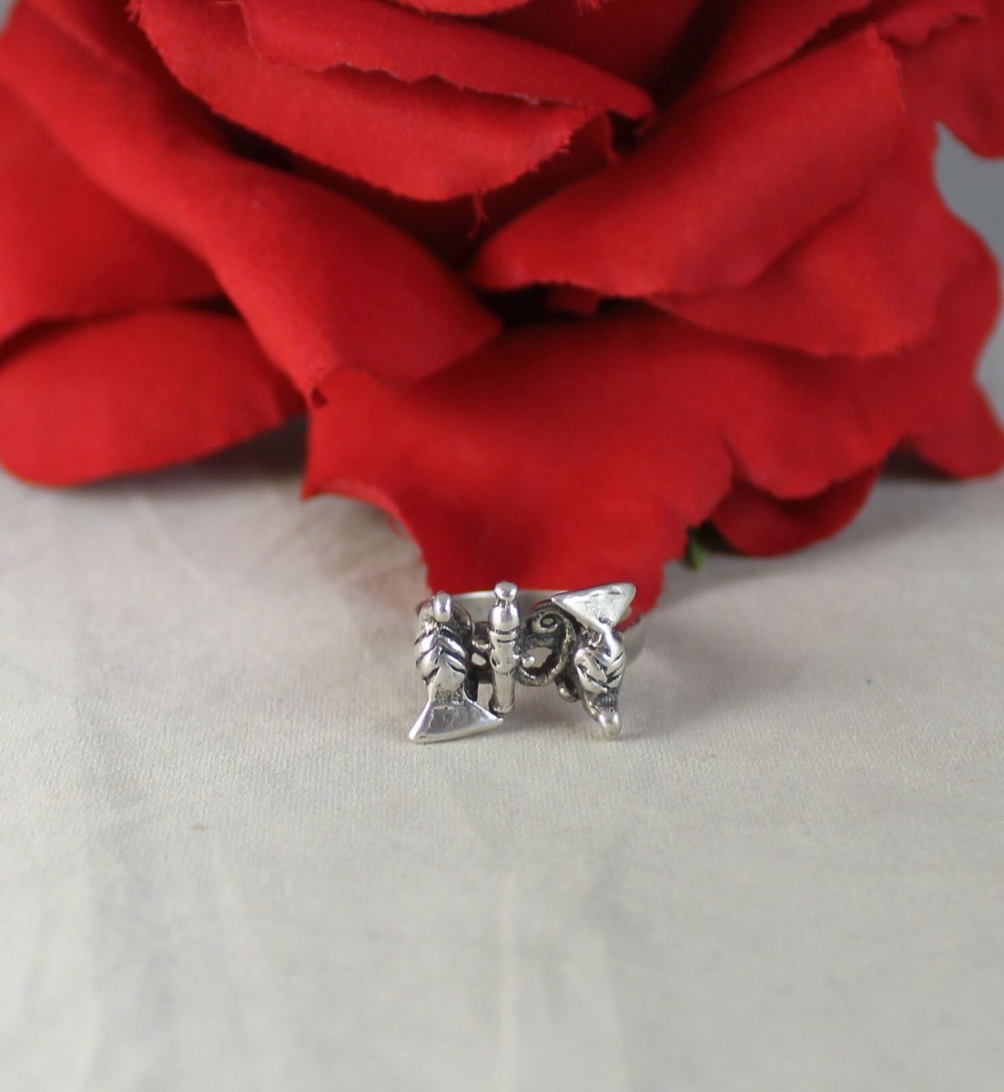 Sterling Silver Egyptian Style 5g Ring Size CAT RESCUE