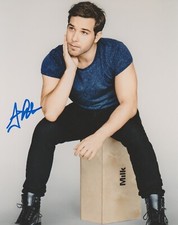 Skylar Astin Pitch Perfect Autographed Signed 8x10 Photo COA #MR424