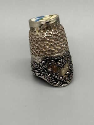 Tom Edwards  Drop Rim Thimble with Flowers